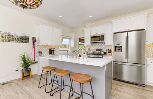Golden Hill House | Golden Hill Craftsman remodeled Retreat Bungalow - San Diego at your Doorstep!