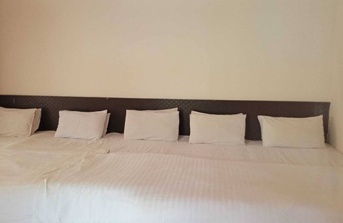 Tarikere Resort | Golden Hill Resort
