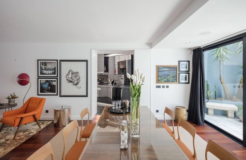 Aldoar Foz do Douro e Nevogilde Villa | Golden Holidays by Rogério Samora - Luxury Villa and Art Gallery