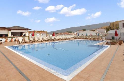 Costa Adeje Apartment | GOLDEN HOLIDAYS, Heated Pool, Air Con, Internet, Parking
