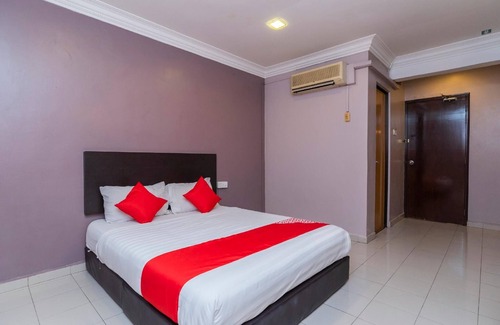 Taman Johor Jaya Hotel | Golden Horse Hotel