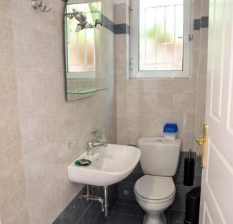 Paiania Apartment | Golden House close to Athens airport