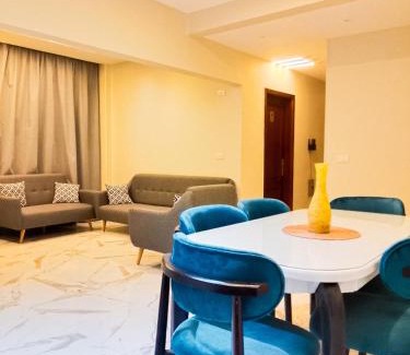 As-Sayidah Zaynab Apartment | Golden Ibis Memphis