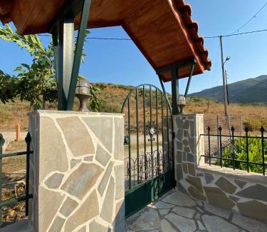 Kateleios House | Golden Island