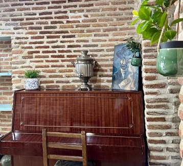 Sighnaghi House | Golden Lion