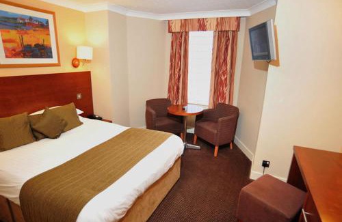 Stirling Hotel | Golden Lion Hotel