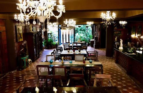 Craig Park Layout Bed & Breakfast | Golden Lotus Bangalore Boutique Suites