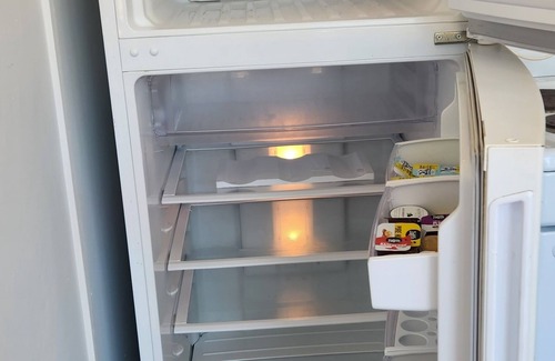 Mount Morgan Apartment | Golden Mt Rest Off Pepperina Lane, fully self-contained, sleeps 5 guests