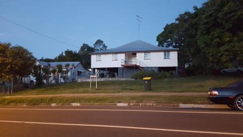 Mount Morgan Bed & Breakfast | Golden Mt Rest on James