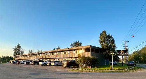 College Hotel | Golden North Inn