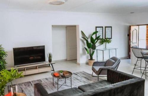 Boksburg Apartment | Golden Oaks Complex