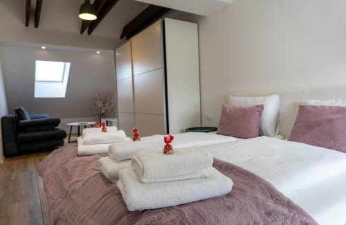 Ljubljana Apartment | GOLDEN OASIS Free Private Parking