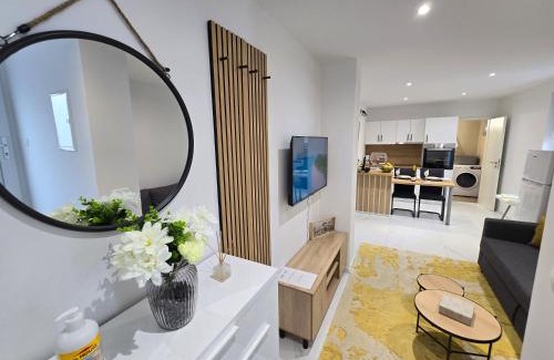 Ljubljana Apartment | GOLDEN OASIS Free Private Parking