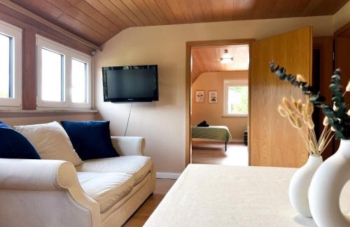 Untermunkheim Apartment | Golden Oldie Kocherblick ,Retro Charme trifft BohoStyle