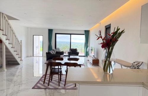 Port Vila Apartment | Golden Palm Apartment with overlooking view