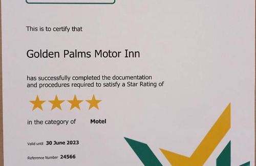 Svensson Heights Hotel | Golden Palms Motor Inn