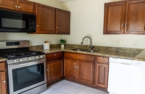 Southwest Orlando House | Golden Palms On Aventura Blvd