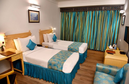 Park Street Hotel | Golden Parkk