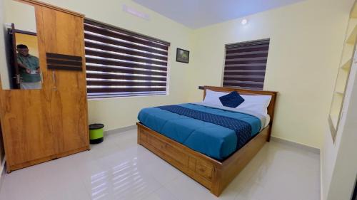 Vythiri Villa | Golden pearl private villa with pool
