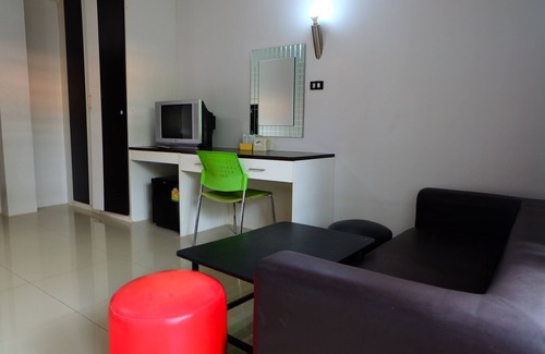 Kamphaeng Phet Hotel | Golden Place Guesthouse