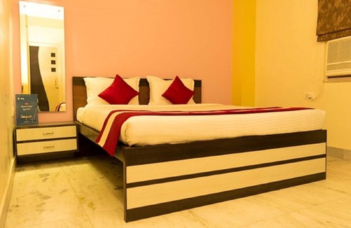 Kolkata House | Golden Plaza Guest House - Kolkata