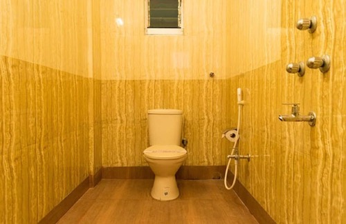 Kolkata House | Golden Plaza Guest House - Kolkata