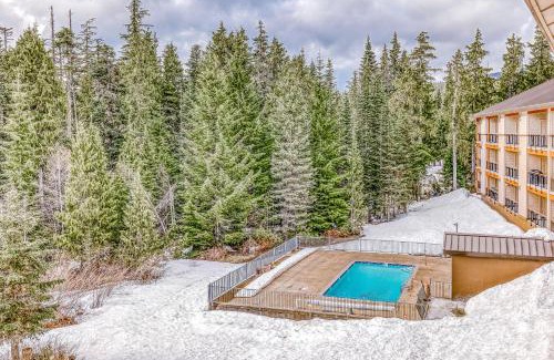 Government Camp House | Golden Poles Chalet #110
