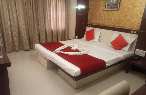 Gandhi Nagar Hotel | Golden Residency, Gandhi Nagar Bangalore