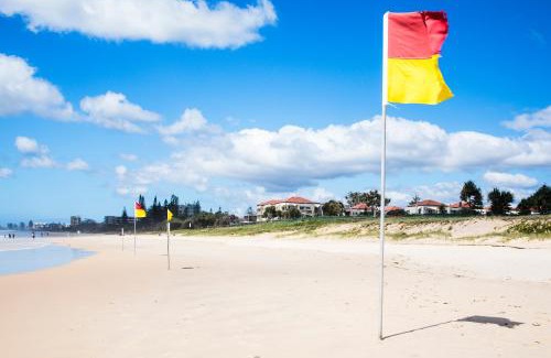 Tugun Resort | Golden Riviera Absolute Beachfront Resort