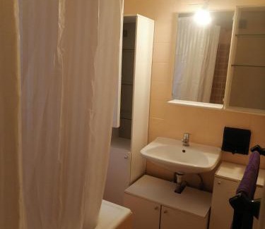 Athens Bed & Breakfast | Golden room 6