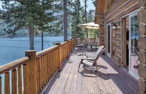 Enterprise House | Golden Saddle