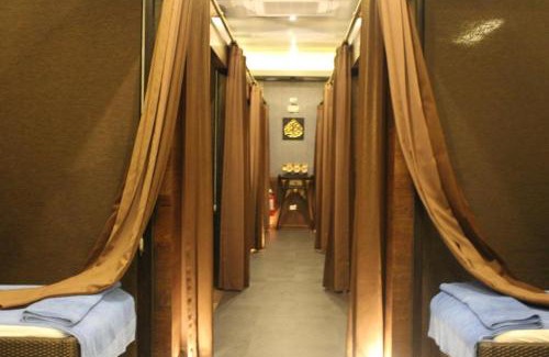 Tawala Resort | Golden Sam Resort and Restaurant