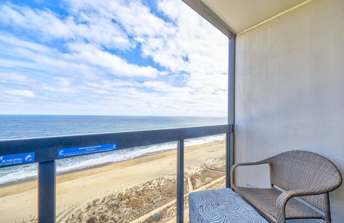 North Ocean City Condo | Golden Sands 1609 - The ideal beach retreat!