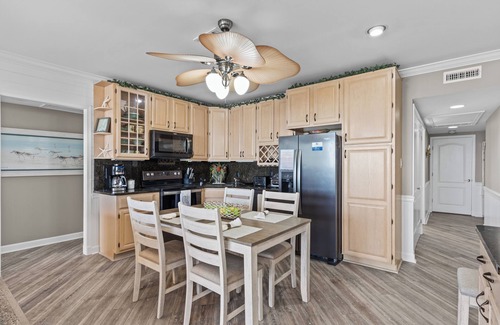 North Ocean City Condo | Golden Sands 2214 is an Oceanfront Delight for the whole Family!