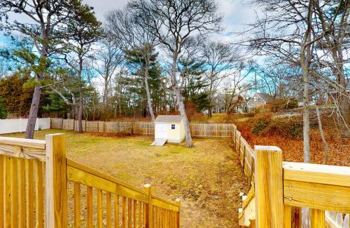 Buzzards Bay House | Golden Slumbers