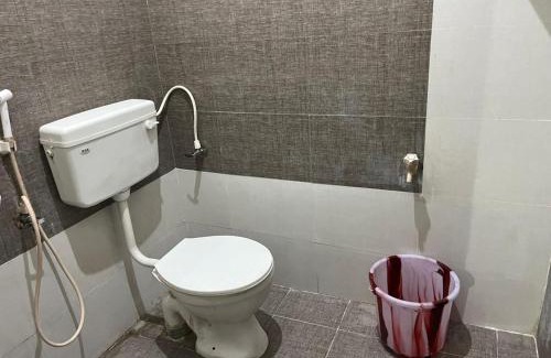 Katpadi Hotel | Golden stayz Inn