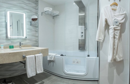 Constantine Province Hotel | Golden Tulip Hotel Alexandre