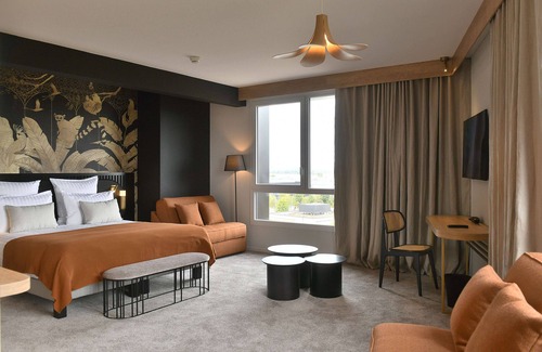 Bezannes Hotel | Golden Tulip Reims