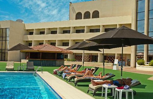 Muscat Hotel | Golden Tulip Seeb Muscat