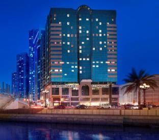 Al Majaz Apartment | Golden Tulip Sharjah