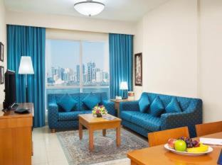 Al Majaz Apartment | Golden Tulip Sharjah