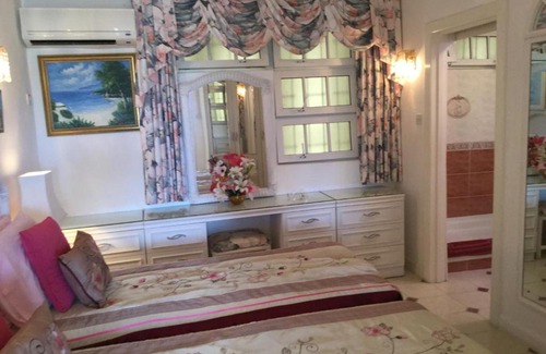 Sunset Crest Apartment | GOLDEN VIEW APARTMENTS.SUNSET CREST ,ST JAMES
