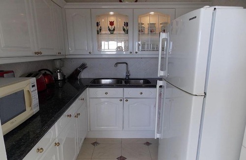 Sunset Crest Apartment | GOLDEN VIEW APARTMENTS.SUNSET CREST ,ST JAMES