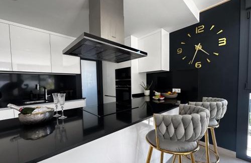 New Golden Mile Apartment | Golden View Atalaya