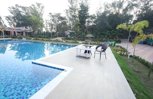 Kanthi Resort | Golden View Resort & Restaurant