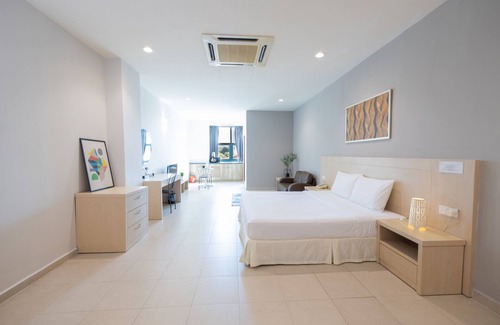 Tanjung Tokong Hotel | Golden View Serviced Apartment