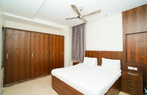 Tirupati House | Golden villa A luxury HomeStay - Near To Bhudevi Complex TTD Ticket Counter Alipiri