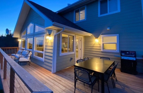 Homer House | GOLDENEYE VIEW. UPSCALE, FULL AMENITIES AMAZING VIEW CONVENIENT TO ALL LOCATIONS