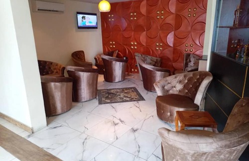 Owerri Hotel | GOLDENTULIP ESSENTIALS OWERRI