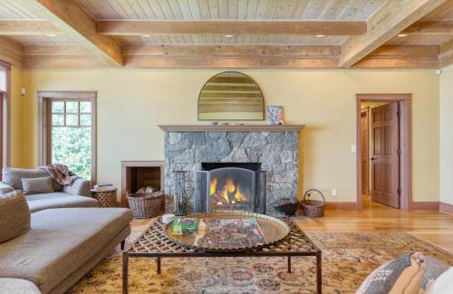 Greenbank House | Goldilocks by AvantStay Luxury Waterfront Home